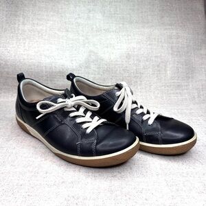 Ecco Chase II Rip Tech black leather lace up sneakers comfy shoes sz 39 (8.5-9)